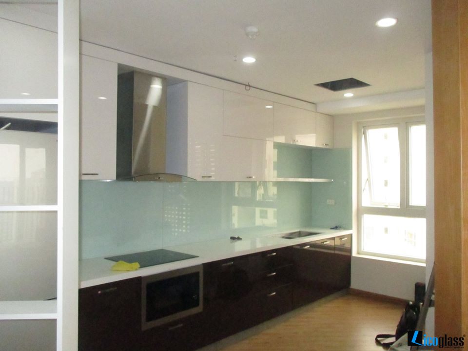 kinh-mau-op-bep-licoglass-02 (6)